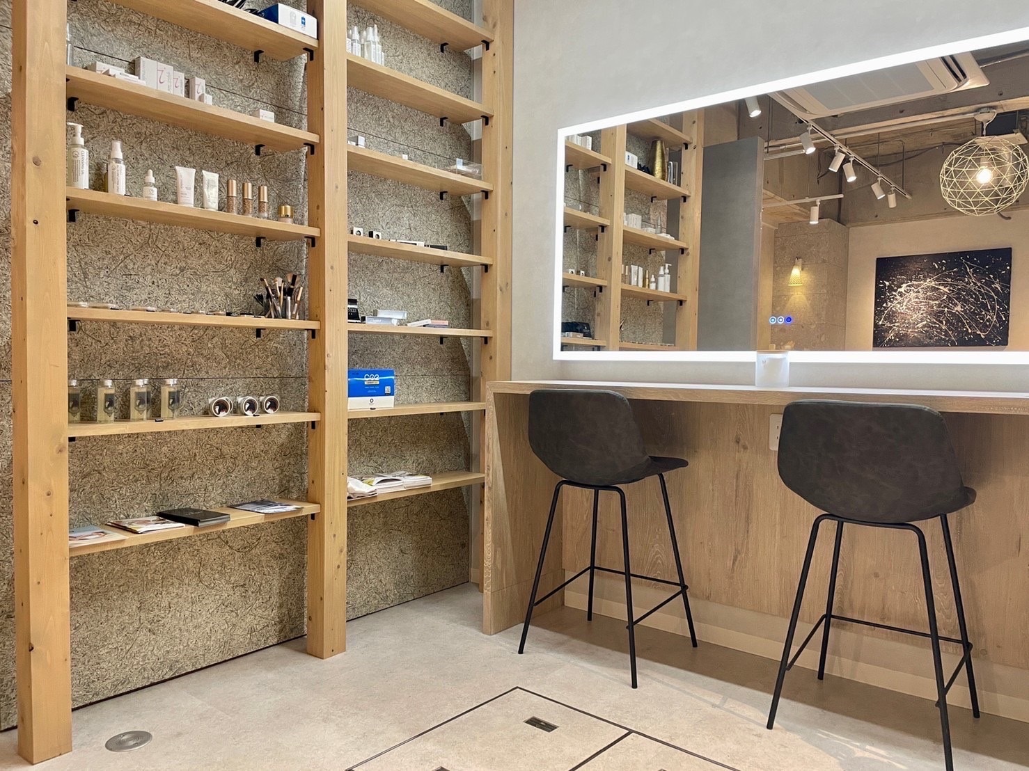 【南船場】≪正社員or委託で選択可能≫≪アイ、系列の美容室の無料施術OK！≫≪指名50％還元／フリー45％≫≪早番遅番制≫≪お休みや時間の相談OK≫お洒落な空間で自分に合った働き方をしませんか？「STUD eye+（スタッドアイプラス）」からアイリスト（アイデザイナー・まつ毛エクステ）の求人☆☆