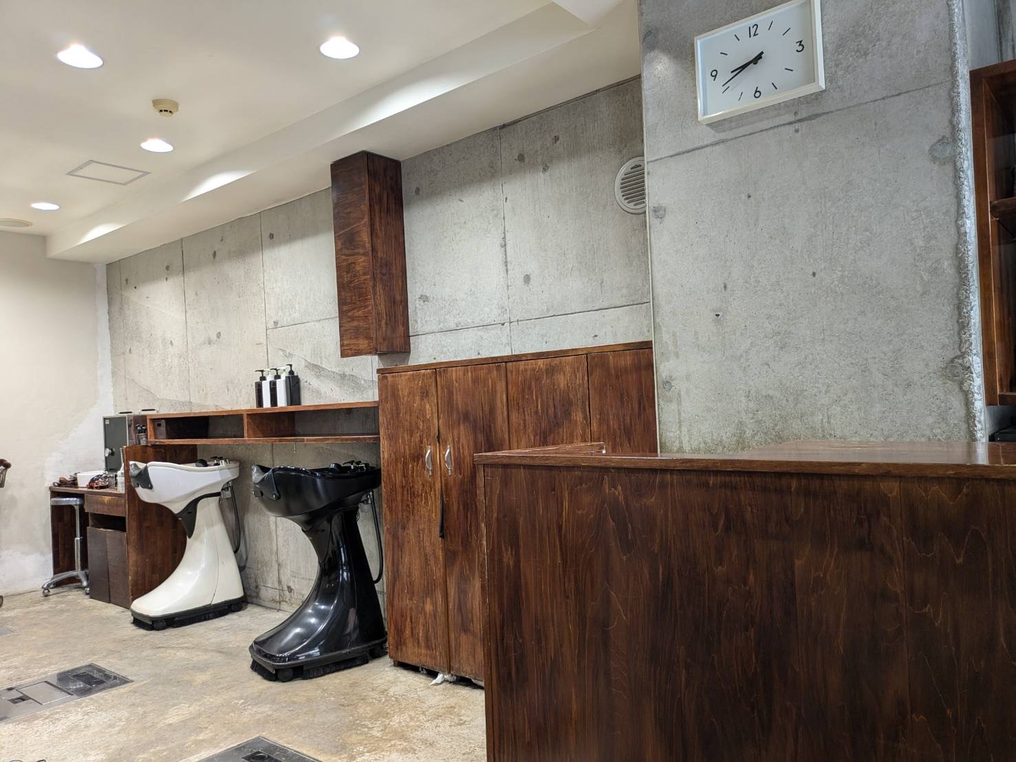 【阪急伊丹】≪スタイリスト月給35万円〜≫≪完全週休2日≫≪平均20時退勤≫≪残業手当あり≫≪アシスタント業務のみでもOK≫フェードからサラリーマンスタイルまでお任せ！しっかりお客様に関われる地域密着のメンズサロン「游 hair craft（ユウヘアクラフト）」から理容師（理容室）の求人☆★