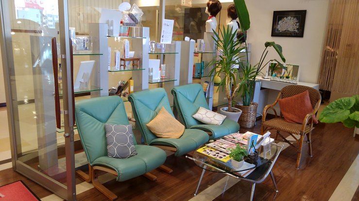 【伊丹駅】≪完全週休2日≫≪社会保険完備≫≪住宅手当あり≫≪20時までに退勤可能≫レッスンは営業時間内に行い、残業はほぼありません！アットホームな雰囲気も魅力的！SHIGE 伊丹ショッピングデパート店（シゲイタミショッピングデパートテン）からアシスタント（美容師）の求人☆★