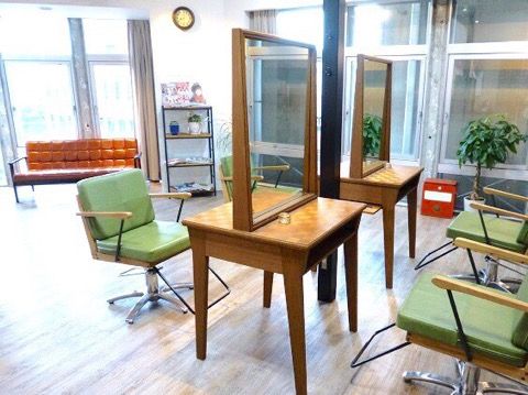 【近鉄奈良】≪完全週休二日制≫≪売上に応じて給料UP≫≪20時退勤も可能≫豊富な休日でプライベートも充実!売上以外の頑張りもしっかり評価してくれる働きやすいサロン「Nico(ニコ)」からスタイリスト(美容師)の求人☆★