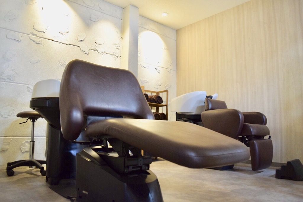 【近鉄奈良】≪完全週休二日制≫≪売上に応じて給料UP≫≪20時退勤も可能≫豊富な休日でプライベートも充実!売上以外の頑張りもしっかり評価してくれる働きやすいサロン「Nico(ニコ)」からスタイリスト(美容師)の求人☆★