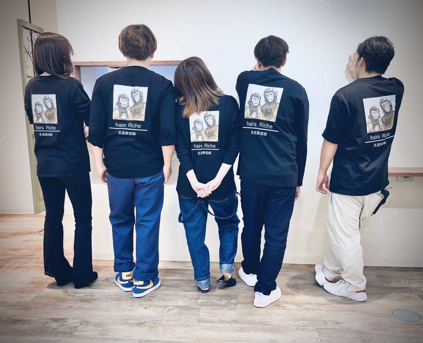 【住之江】≪週休3日も選択可能≫≪月給23万円~≫≪2部制の実働8時間≫≪お子さん用のお部屋あり≫お洒落な外観とアットホームな雰囲気が魅力的◎お仕事終わりの時間も有効活用できる環境です。「hairs Riche(ヘアーズリッシュ)」からスタイリスト(美容師)の求人★☆