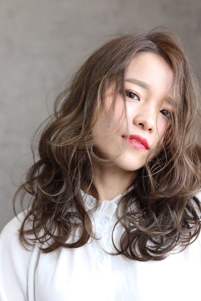 【甲子園】≪平均退社20:00≫≪土日の休みも月2回迄OK!≫≪平均月給30万円以上≫≪社会保険加入OK≫自由な社風で働きやすさ抜群!スタッフも気さくな人ばかりで楽しく働いてもらえます!入客チャンスも多く安心ですよ!「Affection(アフェクション)」からスタイリスト(美容師)の求人★☆