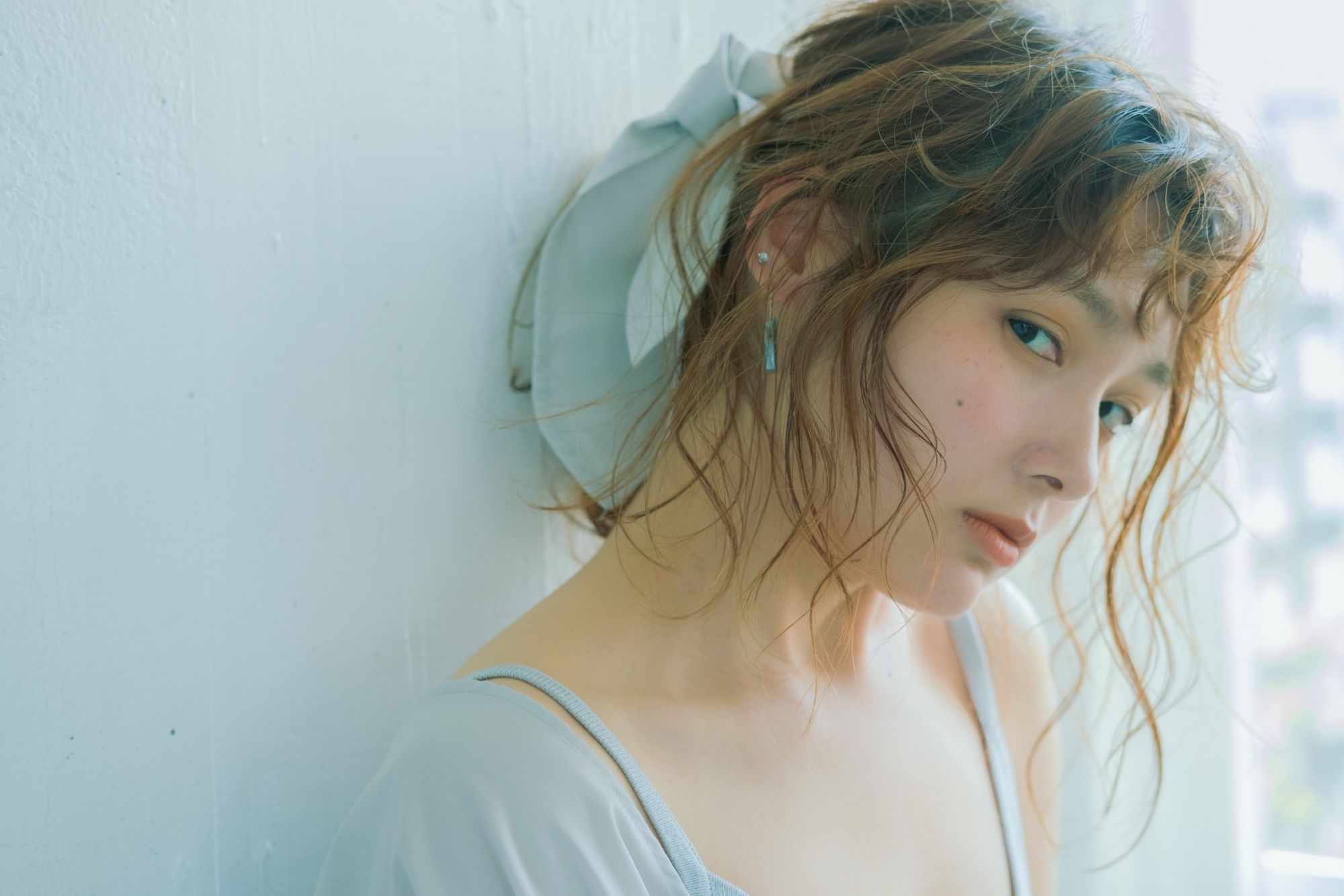 【千里山】≪月給26万円〜≫≪月8,9日休み≫≪最短2年でデビュー可能≫≪社会保険完備≫≪営業時間内レッスンも可能≫人の幸せを共に分かち合えるスタッフ大歓迎!レッスンは自分のペースで進められるのでプライベートの時間も作りやすい!撮影も学べる環境あり◎オーナーさんの人柄も魅力!!「deco origin(デコオリジン)」からアシスタント(美容師)の求人☆★