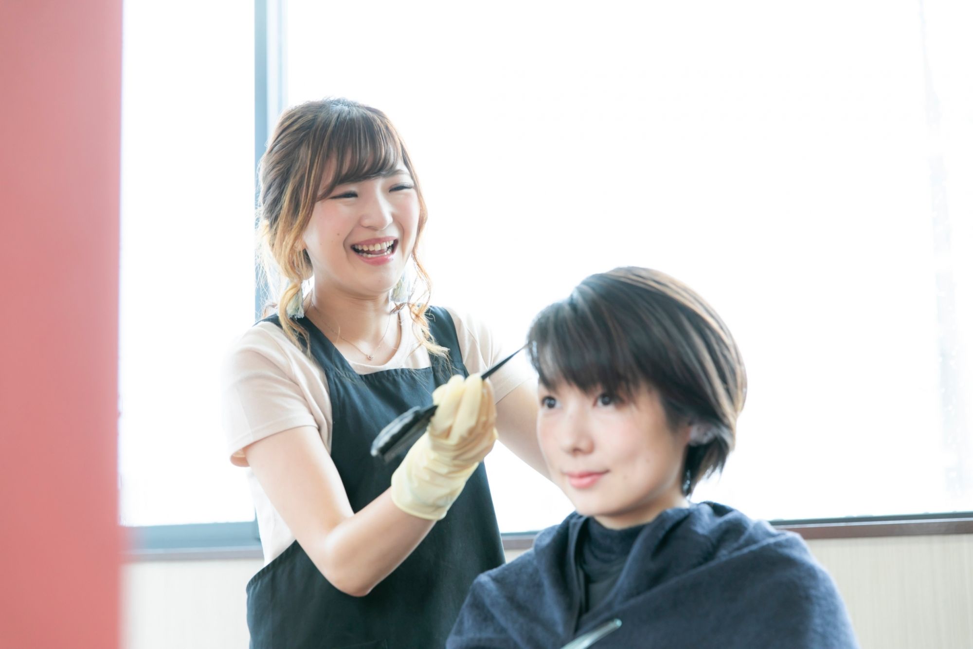 【イオンメイトピア】≪豊富な待遇面≫≪働きやすいサロン≫≪残業一切なし≫≪完全週休二日制≫充実した教育体制でブランクあるママさん美容師も働きやすい環境!プライベートと両立したい方にオススメ!「COLOR PLUS イオンメイトピア店(カラープラスイオンメイトピアテン)」からカラーリスト(美容師)の求人☆☆