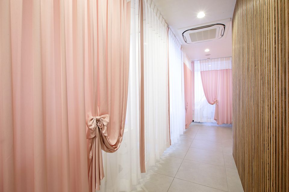 【北千住】◆月給23万円スタート・19時までに退勤可能・実働8時間・髪型ネイル自由◆頑張った分しっかりと還元される給与体系で、やりがいを持って働けますeyelash T’s 北千住店(アイラッシュティーズキタセンジュテン)からアイリスト(アイデザイナー・まつ毛エクステ)の求人☆☆