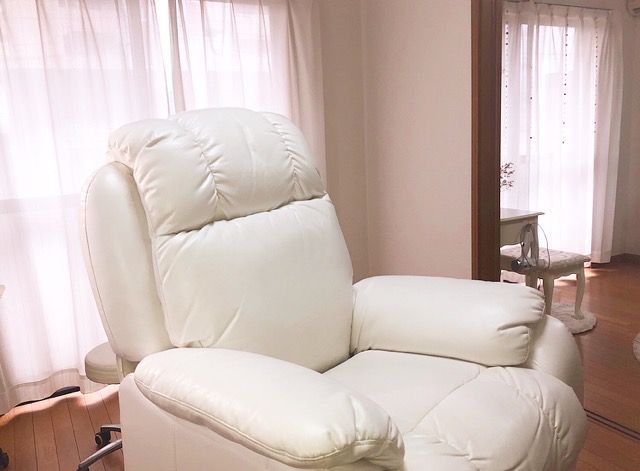 【下大利駅】≪月8日休み・平均退勤時間19時・社会保険完備・総支給30万円のスタッフも在籍≫充実の福利厚生!カウンセリングに力を入れアイブロウ・メイクの施術も導入!お客様にしっかり向き合いたい方へオススメのアイラッシュサロン「eye beauty salon Mure(アイビューティーサロンミュール)」からアイリスト(アイデザイナー・まつ毛エクステ)の求人☆☆