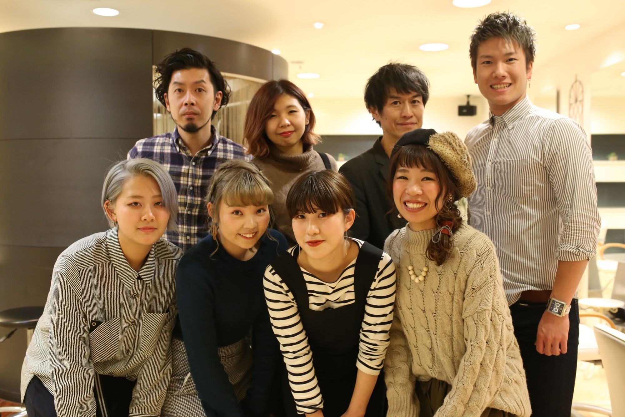 【高槻市駅】≪月給22.1万円〜≫≪月8〜10日休み≫≪GW休暇あり≫≪社会保険完備≫≪入客チャンスあり≫≪有給休暇あり≫個室での施術も可能なので寄り添った接客が可能！アットホームな環境で個室を取り入れた癒し系サロン「e’mZ Curatif（エムズキュラティフ）」からスタイリスト（美容師）の求人☆☆