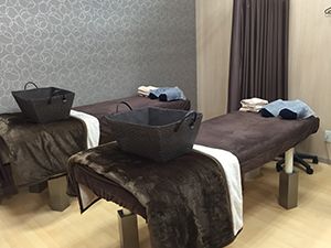 【宮交シティ】≪完全週休二日制・社会保険完備・実働8時間≫抜群の待遇としっかりとした教育体制が整っているため未経験の方でも安心してお仕事ができます！幅広い年代のお客様から愛されるトータルビューティーサロン「SPEED NAIL&EYE 宮交シティ店（スピードネイルアンドアイミヤコウシティテン）」からアイリスト（まつげエクステ・まつげパーマ・アイブロウ）の求人☆☆