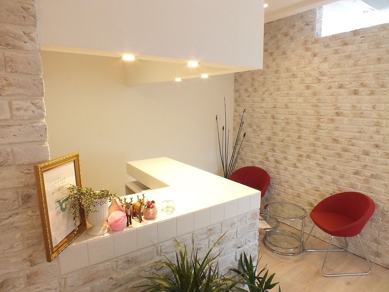 【姫路駅】≪社会保険完備≫≪有給休暇あり≫≪実働8時間≫≪産休育休制度あり≫落ち着いた雰囲気でゆったりした空間で施術できます!大人女性に大人気のアイラッシュサロン「MADEMORE 姫路店(マドモアヒメジテン)」からアイリスト(アイデザイナー・まつ毛エクステ)の求人☆☆