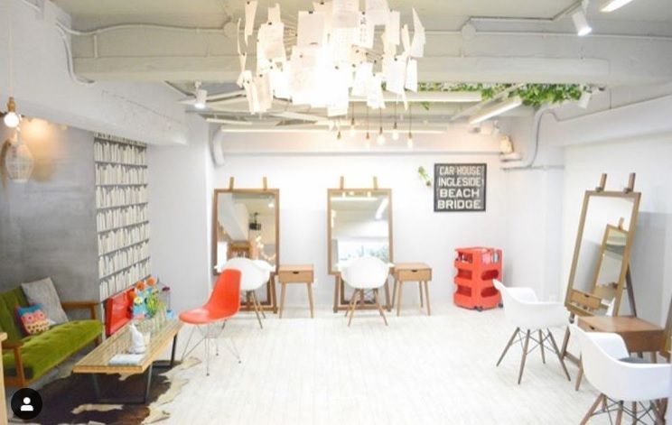 【大名】≪住宅手当あり・月給24万円スタート・完全マンツーマン≫小規模×少人数でお客様をオシャレに可愛く仕上げちゃいます！！高単価も狙えるおしゃれヘアサロン「Bless（ブレス）」からスタイリスト（美容師）の求人☆☆