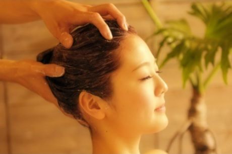 【新宿】◆完全歩合制フリー45%・指名50%還元◆月収保障制度があり、平均客単価は10,000円!入客チャンスが多いので月に30万円以上の高収入も実現可能です。土日休みも応相談できます。Savian Hair garelly (セイヴィアンヘアギャラリー)からスタイリスト(美容師)の求人★☆★