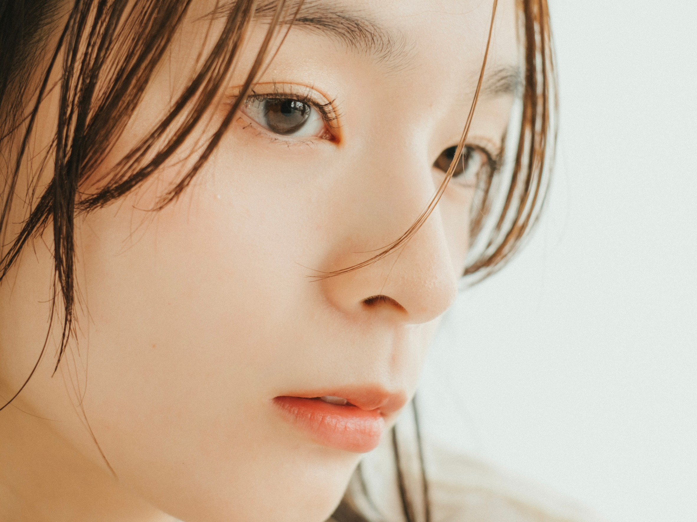 【三宮】≪社会保険完備≫≪年間休日111日≫≪有給休暇あり≫≪最低保証給あり≫≪フリー40％・指名50％還元≫≪時間や休みも随時相談可能≫アイブロウメニューもあり！自由に働ける「meme 神戸三宮店（メメコウベサンノミヤテン）」からアイリスト（まつげエクステ・まつげパーマ・アイブロウ）の求人☆☆