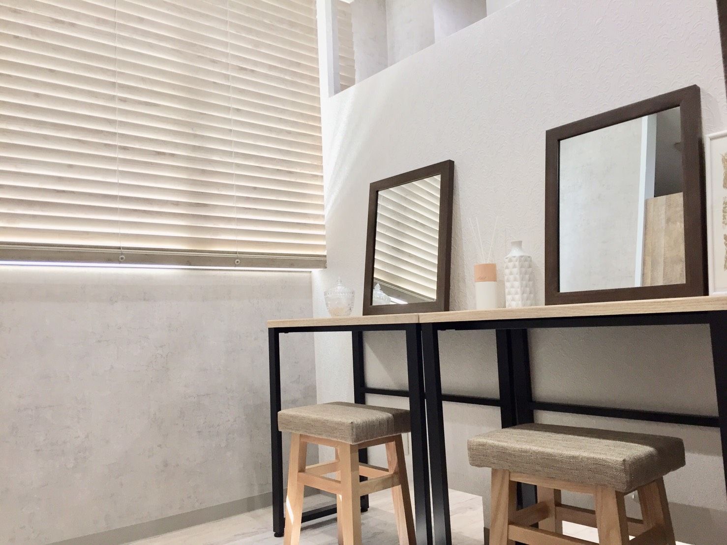 【新潟駅】≪実働8時間≫≪有給休暇あり・消化率100%≫≪土日祝の希望休OK≫≪社会保険完備≫育成実績が豊富で安心の体制があります!研修サロンもあるので早くに技術が身につく会社です「RELASH 駅南(リラッシュエキナン))」からアイリスト(まつげエクステ・まつげパーマ・アイブロウ)の求人☆☆