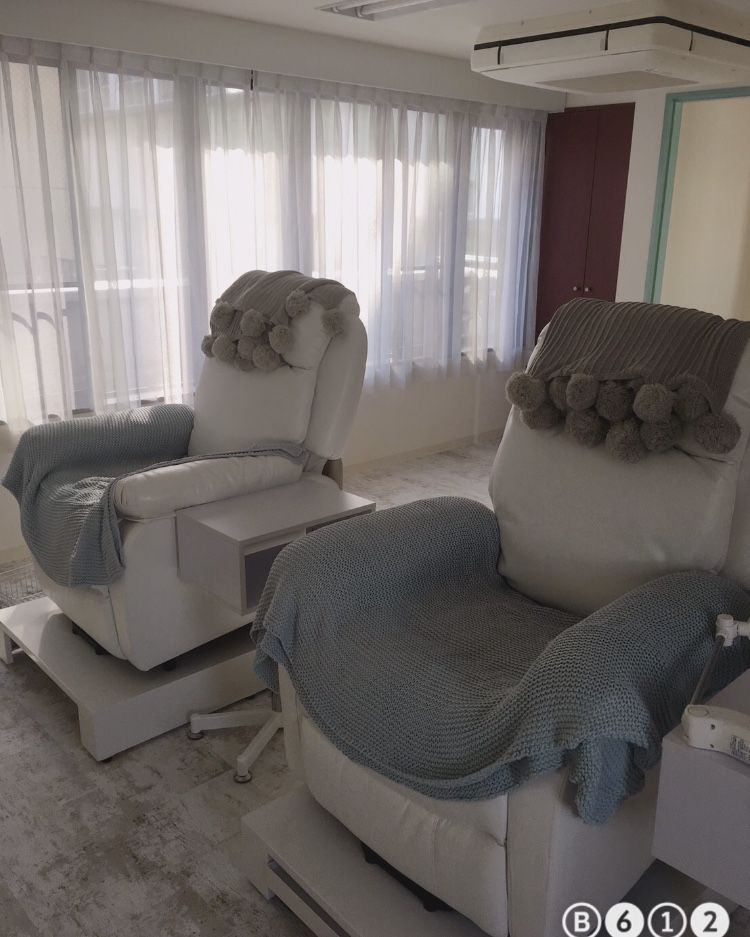 【四条烏丸】≪髪型＆ネイル自由≫≪週3日〜勤務相談OK≫≪昇給あり≫得意を活かせる！持ち込みデザインが人気のネイルサロン！アートの好きな方大歓迎！！決まりきったデザインやマニュアルがなく、幅広い技術を提供できます「Nailsalon Blanc Couleur（ネイルサロンブランクルール）」からネイリスト（ネイル）の求人★☆★