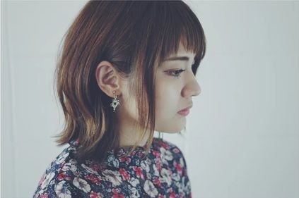 【逆瀬川】≪月8日休み≫≪19時には退勤可能≫お客様との距離が近く地域の方から愛されるアットホームなお店です！「hygge＋（ヒュッゲプラス）」からスタイリスト（美容師）の求人★☆