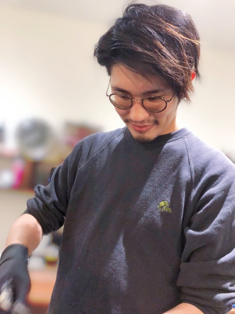 【西鉄平尾駅】マンツーマン接客にこだわりたい方へオススメ!西鉄平尾駅すぐの大通り沿いにあるためアクセスも抜群!幅広い世代のお客様に愛されているヘアサロン「chill hair design(チルヘアデザイン)」からスタイリスト(美容師)の求人★☆