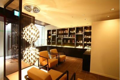 【なんば】≪社会保険完備≫≪月8日休み≫≪充実の教育体制≫大阪の有名トータルビューティーサロン☆高い技術を身につけ一流の美容師になる為の教育体制があります！福利厚生や条件面も抜群です☆Hair’s Gallery（ヘアーズギャラリー）からアシスタント（美容師）の求人☆★♪