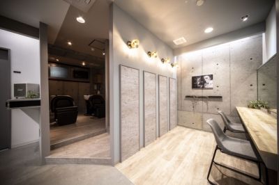 【博多駅】★業務委託は最低保障あり★月休8日、社会保険完備など充実した福利厚生も魅力のひとつ!!正社員・業務委託を選べるので自分に合った働き方ができますよ!!各エリアで集客好調のヘアサロン「pesca 博多駅前店(ペスカハカタエキマエテン)」からスタイリスト(美容師)の求人★☆