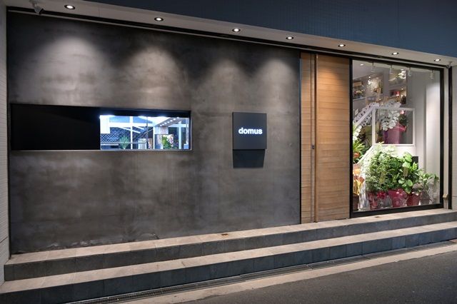 【なんば】≪平均月給56万円≫≪3交代のシフト制≫≪社会保険完備≫≪シェアサロン利用可能≫リバーサイド沿いでロケーション抜群なヘアサロン！！お洒落なサロン空間で活躍出来る環境です！「clomus（クロムス）」からスタイリスト（美容師）の求人★☆