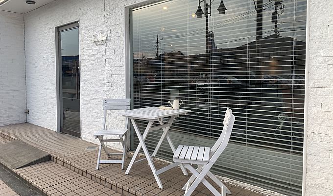 【聖蹟桜ヶ丘】◆月給20万円以上・完全週休2日制・営業中のレッスンOK・社会保険完備◆一人ひとりに合ったカリキュラムをご用意しているので、自分のペースでスタイリストデビューが可能ChouChou by U-REALM（シュシュバイユーレルム）からアシスタント（美容師）の求人★☆★