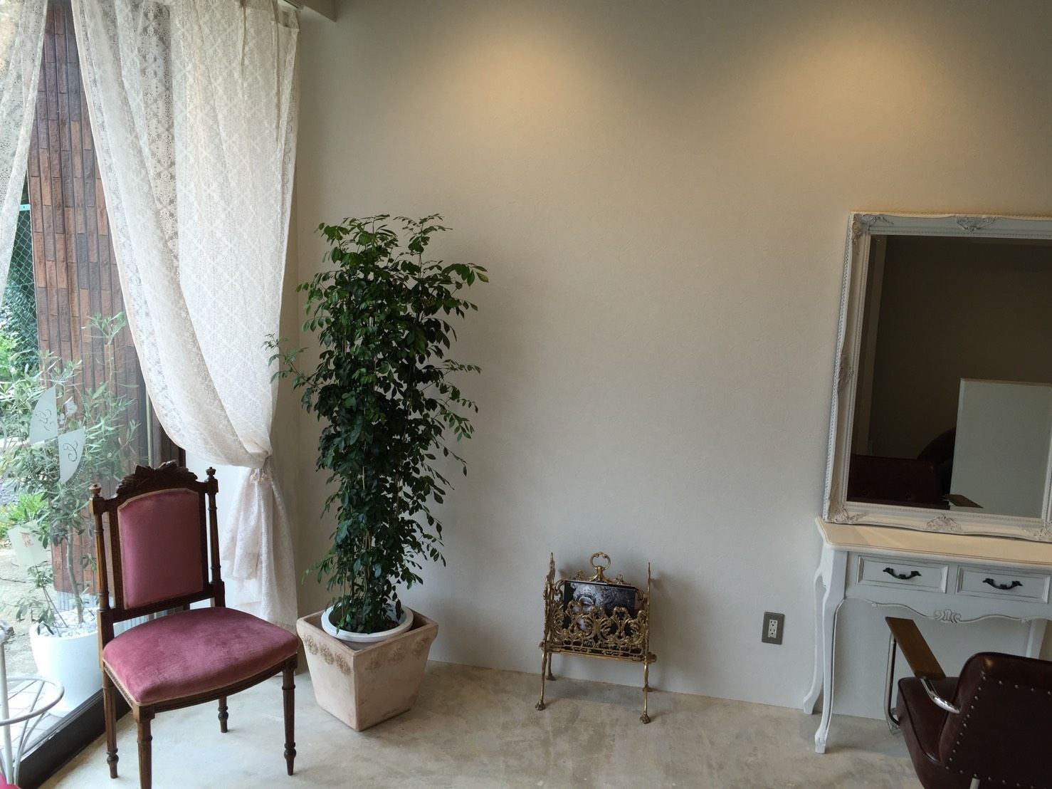 【玄琢下】≪社会保険完備≫≪夏季・年末年始休暇あり≫独自のカット技術と丁寧なカウンセリングが人気の地域密着型サロン！！年代問わず多くのお客様から支持されています！今の技術力をUPさせたい方におすすめ！！「Grand Cru（グランクリュ）」からスタイリスト（美容師）の求人☆★