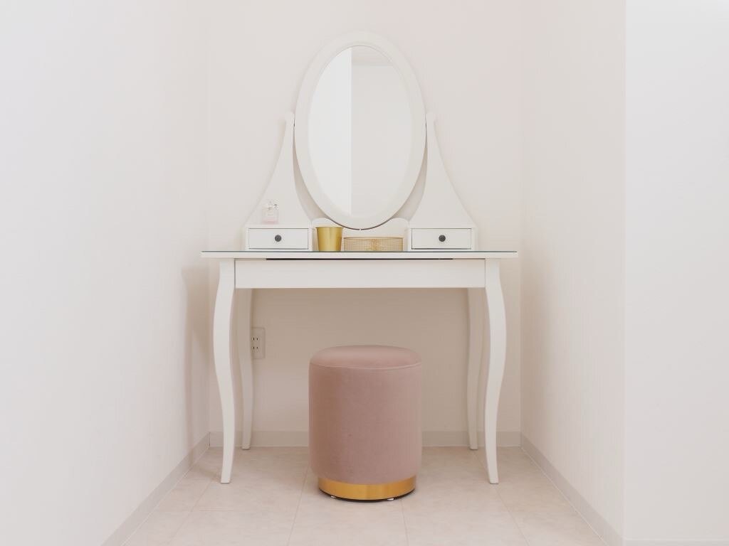 【都島】≪掛け持ちなし≫≪土日休み月4回可能≫≪18時退勤可能≫≪月給24〜30万円≫≪髪色ネイル自由≫≪有給休暇取得実績100％≫アイラッシュ・アイブロウのあるプライベートサロン「petit trianon（プチトリアノン）」からアイリスト（まつげエクステ・まつげパーマ・アイブロウ）の求人☆☆