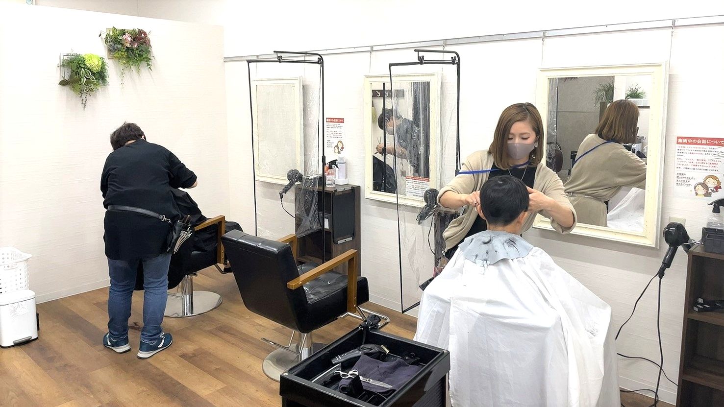 【戸坂】≪ブランクある方でも大歓迎≫≪産休育休あり≫≪18時頃には退勤可能≫ライフスタイルに合わせた勤務日数を選択しあなたらしく楽しく働けるサロン!「I・STYLE ザ・ビッグ戸坂店(アイスタイルザビッグヘサカテン)」からスタイリスト(美容師)の求人☆★