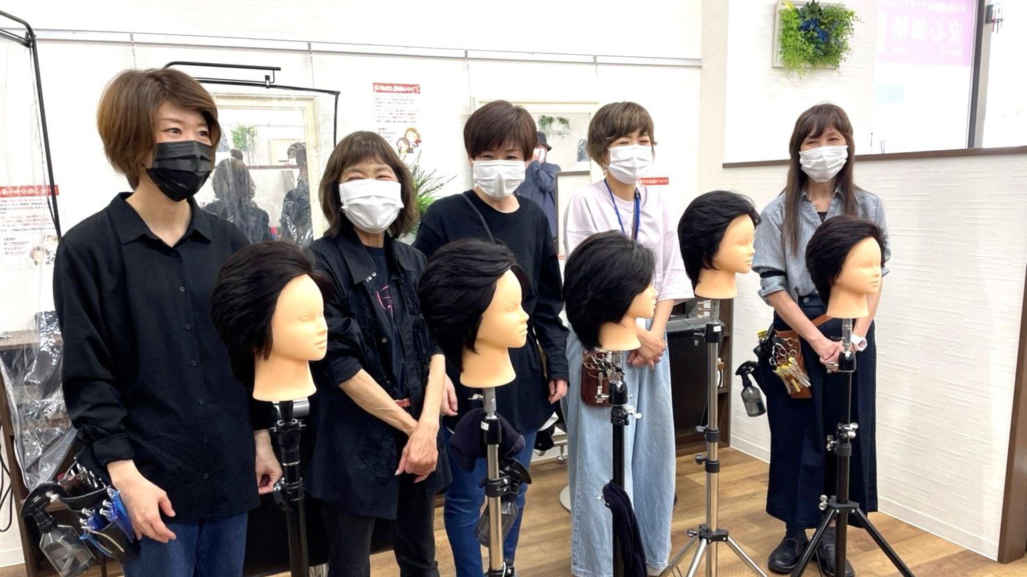 【戸坂】≪ブランクある方でも大歓迎≫≪産休育休あり≫≪18時頃には退勤可能≫ライフスタイルに合わせた勤務日数を選択しあなたらしく楽しく働けるサロン!「I・STYLE ザ・ビッグ戸坂店(アイスタイルザビッグヘサカテン)」からスタイリスト(美容師)の求人☆★