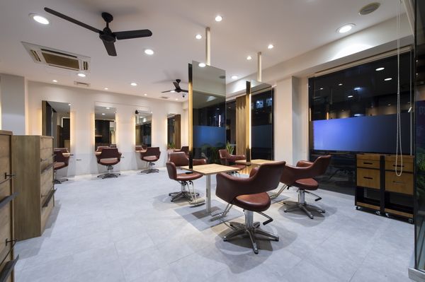 【東大島】◆完全週休2日制・有給休暇あり・産休育休制度あり・デビューまで1年・営業時間内レッスン可能・社会保険完備◆効率よく成長できる環境と人間関係の良さがウリ!「Rever Tokyo 東大島店(リベアトウキョウヒガシオオジマテン)」からアシスタント(美容師)求人☆★