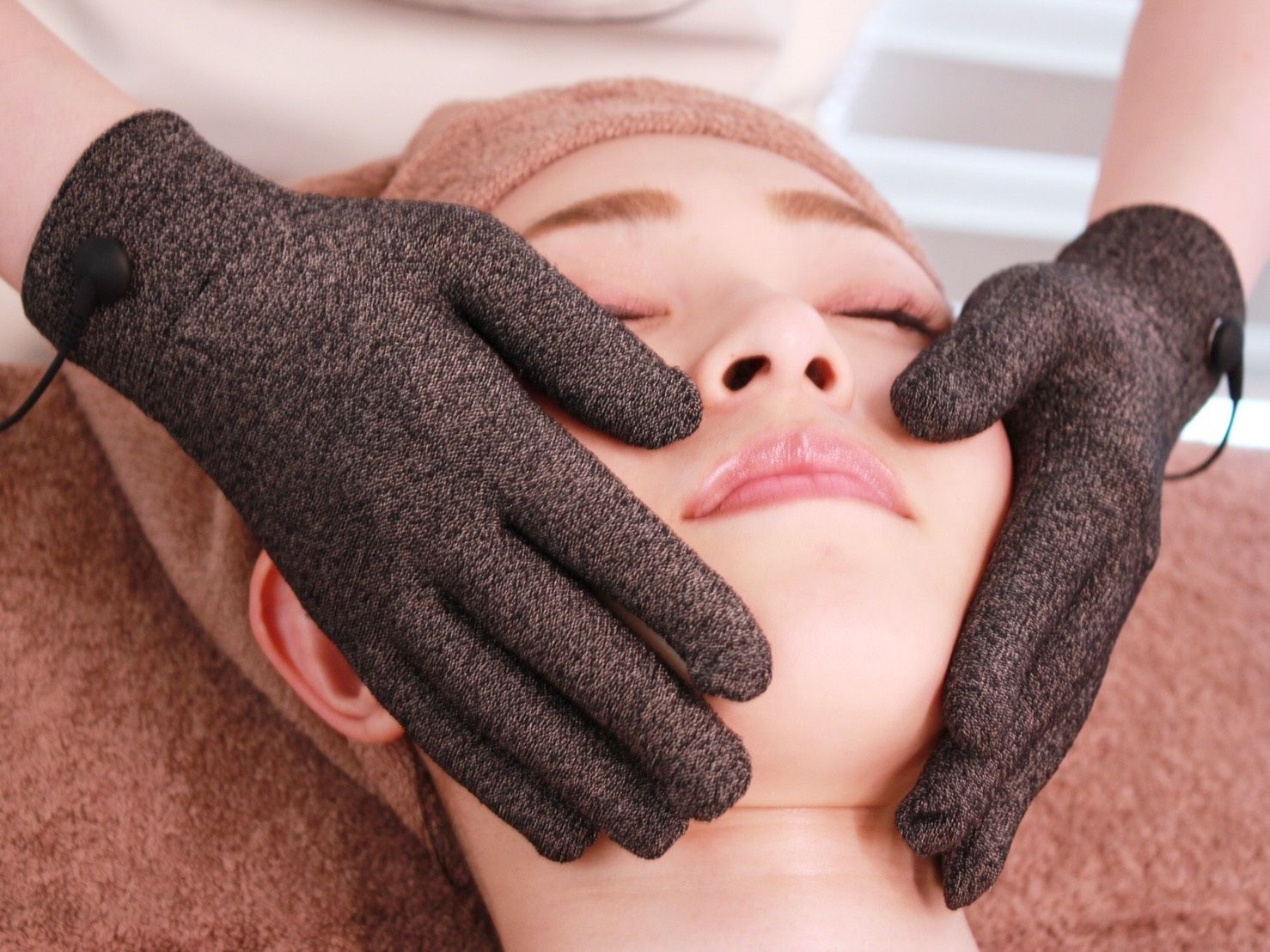 【上本町】≪実働8時間≫≪社会保険完備≫≪有給休暇あり≫経験者さん、痩身の好きな方大歓迎！！自分の好きや経験をフルに活かせるアットホームな個人サロン「beauty salon Luana（ビューティーサロンルアナ）」からエステティシャンの求人★☆★