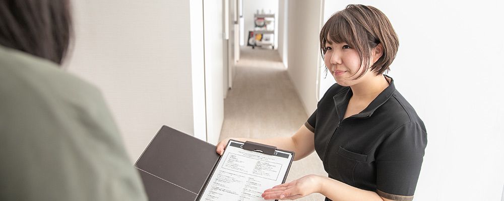 【勝瑞】≪完全週休2日制≫≪社会保険完備≫≪有給休暇あり≫≪実働8時間労働≫福利厚生が充実しているので安心して長く働けるサロンです！プライベート、仕事ともに充実した方にオススメです！「HIBIKA（ヒビカ）」からスタイリスト（美容師）の求人☆★☆