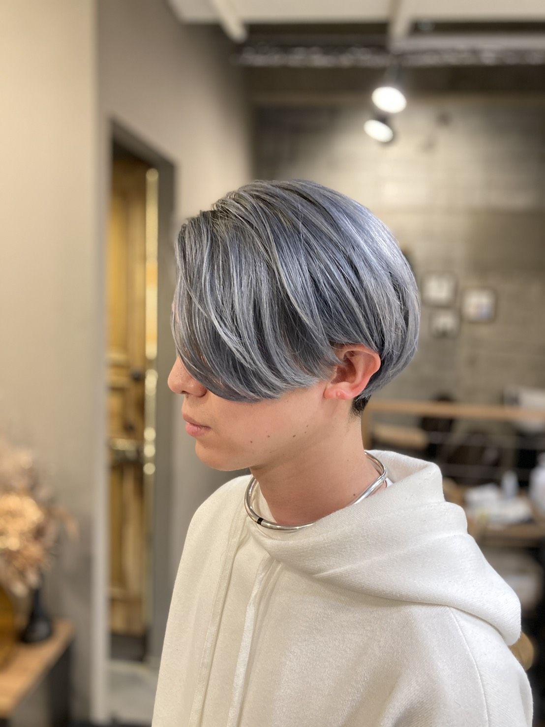 【森ノ宮】≪高時給の1500円!!≫≪指名フリー共に35%還元で月給30~40万円以上稼げるサロン≫≪月8,9日休み≫≪社会保険完備≫ママさん美容師や時短社員も大歓迎!平均客単価10000円以上!一人で頑張るのではなくスタッフ皆で協力して売上を作っていくサロンです!頑張った分はしっかりお給与に還元してもらえる環境!「VERICH(べリッチ)」からスタイリスト(美容師)の求人☆☆