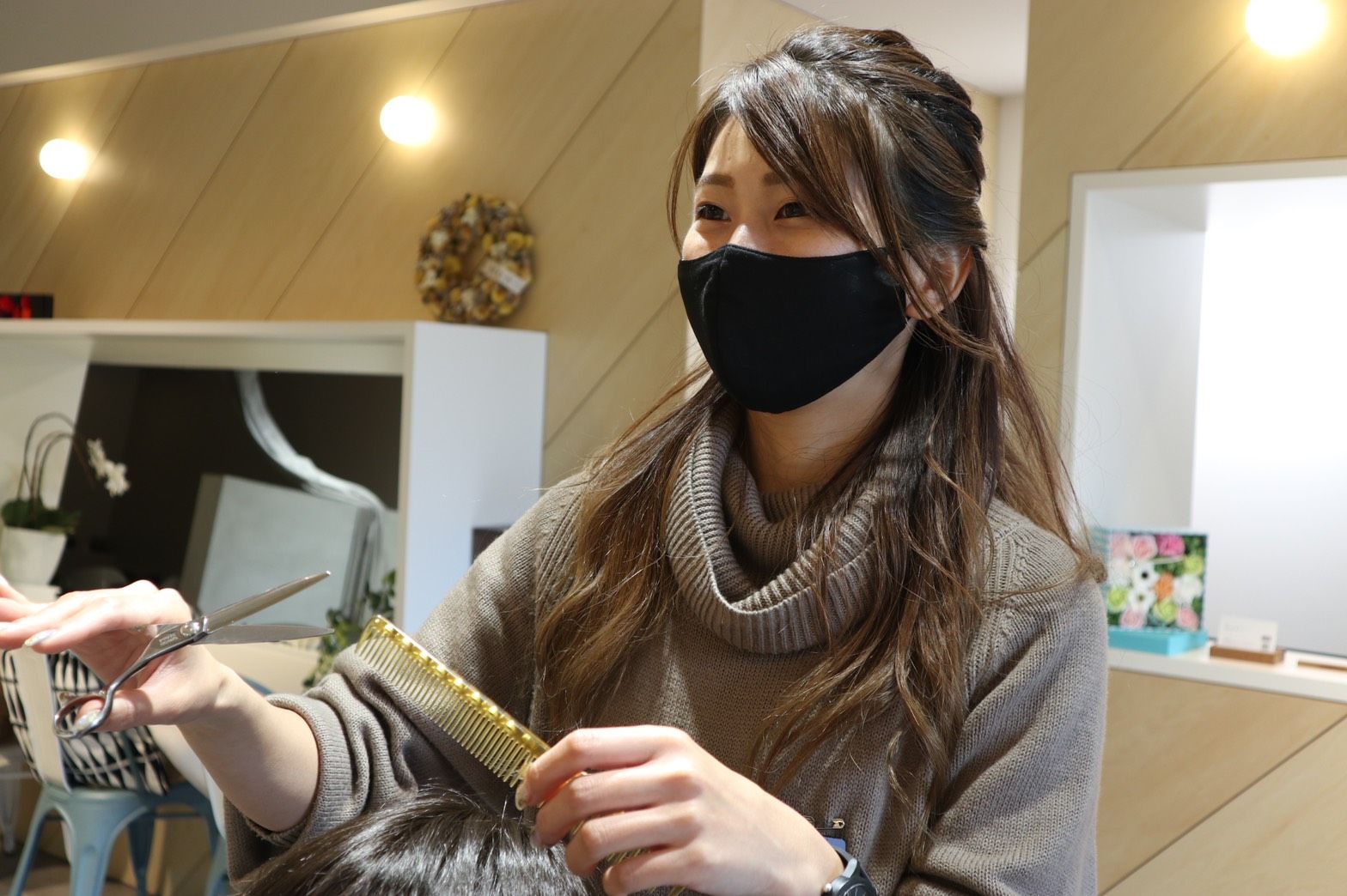 【尼ヶ辻】≪月8〜10日休み≫≪日曜休みあり≫≪19時までに退勤可能≫≪残業はほとんどなし≫≪有給休暇あり≫プライベートや家族との時間も充実できるアットホームなサロン！SNSなどの情報発信をしていきたい方にもおすすめ◎「Hair salon Tera（ヘアーサロンテラ）」からスタイリスト（美容師）の求人☆☆