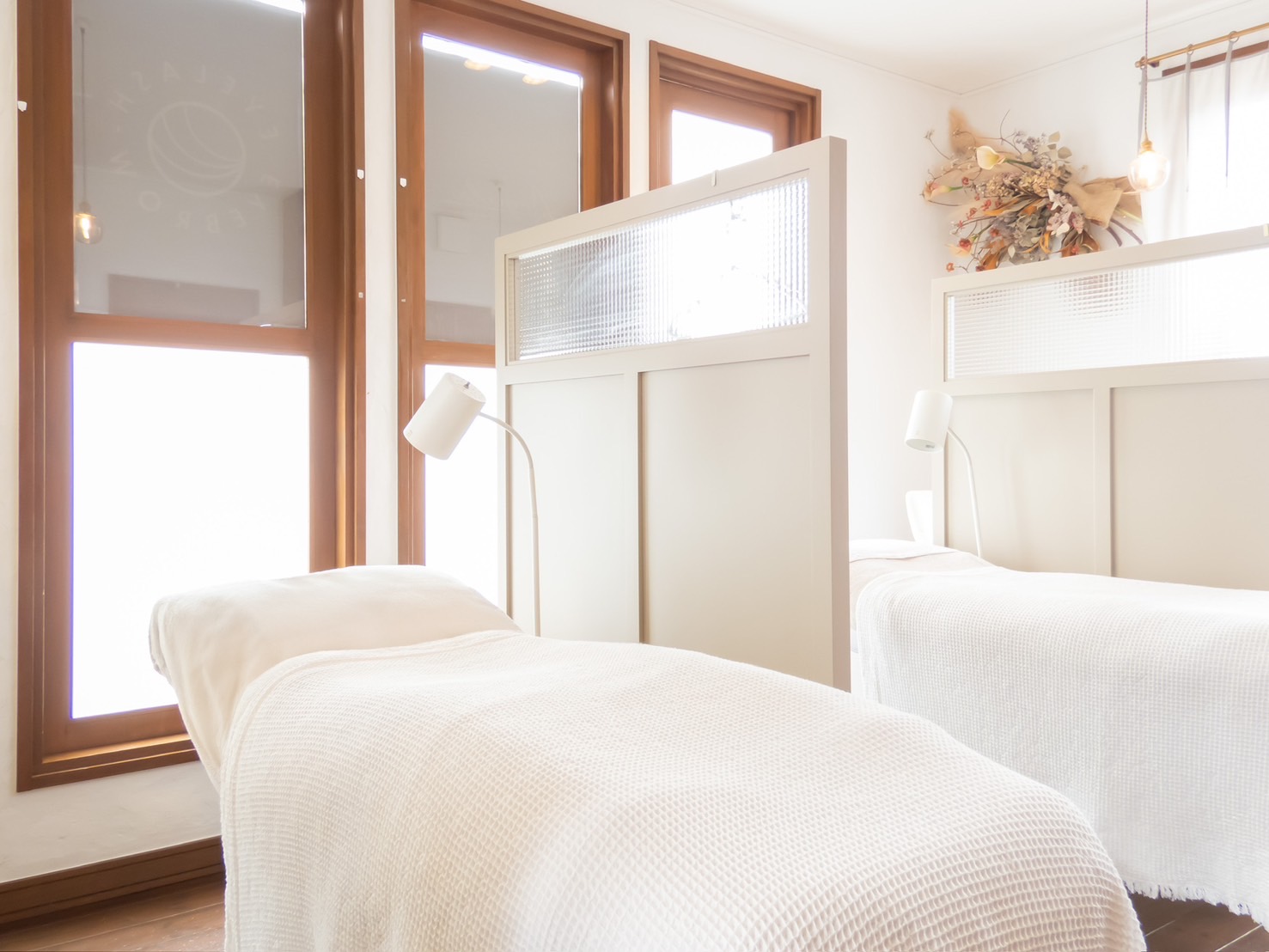 【西坂】≪社会保険完備≫≪土日祝休み可能≫≪未経験・新卒生OK≫髪型・ネイル自由！融通が利くので働きやすい環境！未経験でもしっかり研修があるので安心！店長、幹部候補も大歓迎の「Argie'La（アルジェラ）」からアイリスト（アイデザイナー・まつげエクステ）の求人☆☆