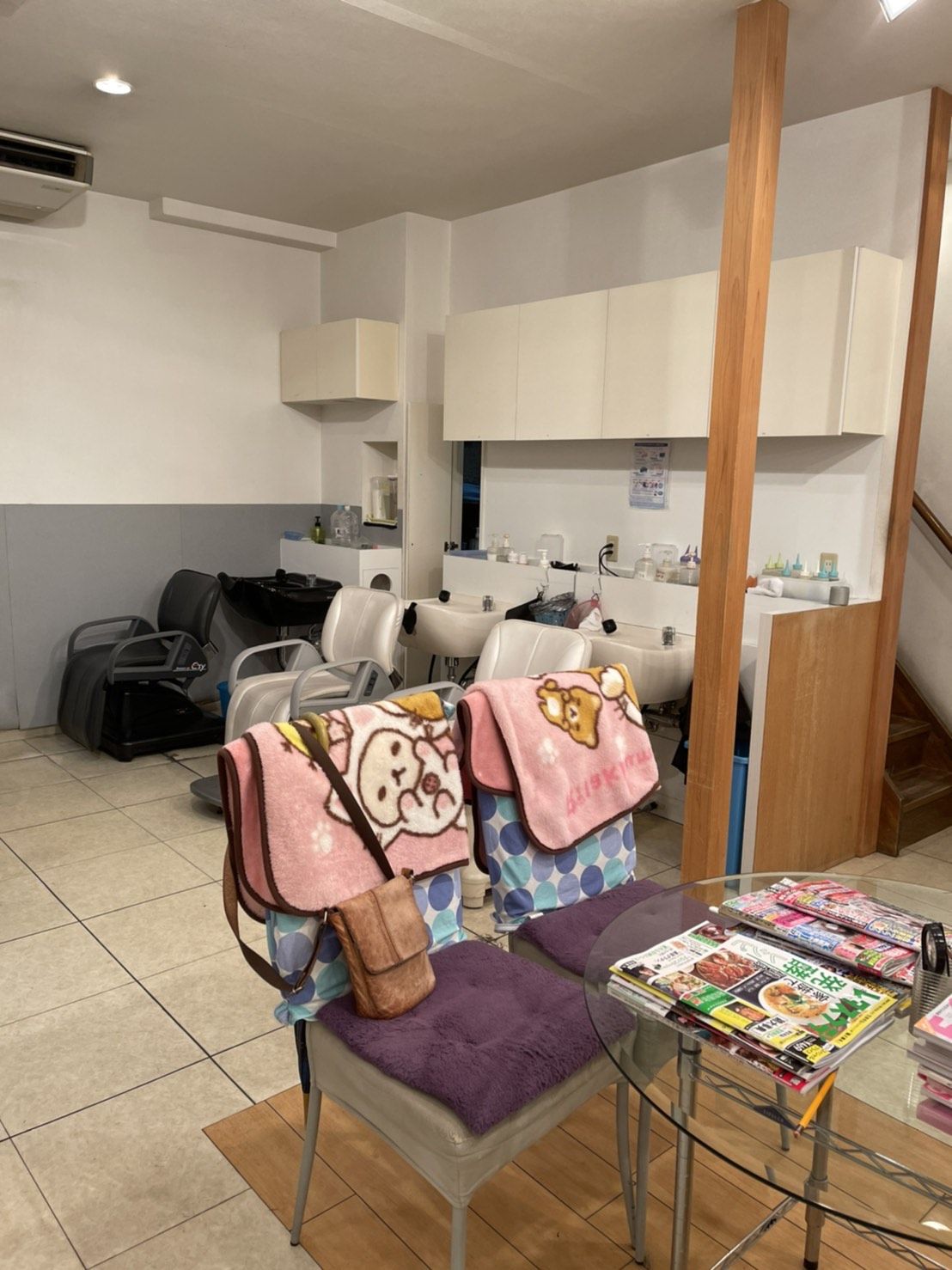 【湊川】≪60代も活躍中！≫≪月8日休みと月6日休みが選べる≫≪18時には帰れる環境！≫≪土日休み可能≫スタイリストのみの地域密着型サロン！「エルシェード」からスタイリスト（美容師）の求人☆★