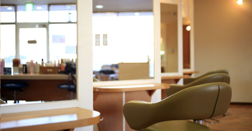 【小金井】◆日曜定休・19時までに退勤可能・有給休暇あり◆日曜定休と19時までの勤務でプライベートも充実！自分にあった働き方の出来るサロン「RoteRoze 小金井店（ローテローゼコガネイテン）」からスタイリスト（美容師）の求人☆★