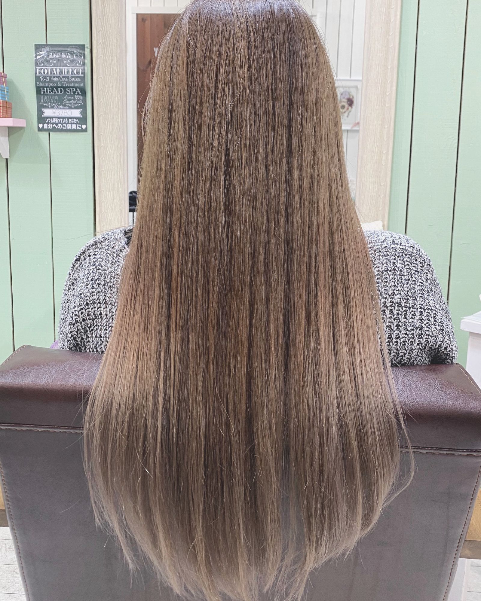 【志木駅】◆有給休暇あり・休日数選択制・月1日程度土日休み相談可能◆お休みの融通が利きやすく、プライベートも充実！デザインカラーが若いお客様から多く支持されている「Power of Hair Seika（パワーオブヘアーセイカ）」からスタイリスト（美容師）の求人☆★