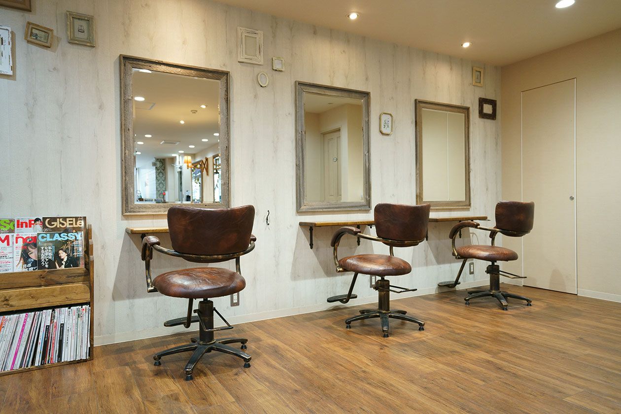 【武蔵小杉】◆土日休みOK・有給休暇あり・社会保険完備◆15時までの勤務など、柔軟に対応可能！各種イベントや撮影チームの設置など、興味があることをピックアップして挑戦できるサロンです！「Salt 武蔵小杉店（ソルトムサシコスギテン）」からスタイリスト（美容師）の求人☆★