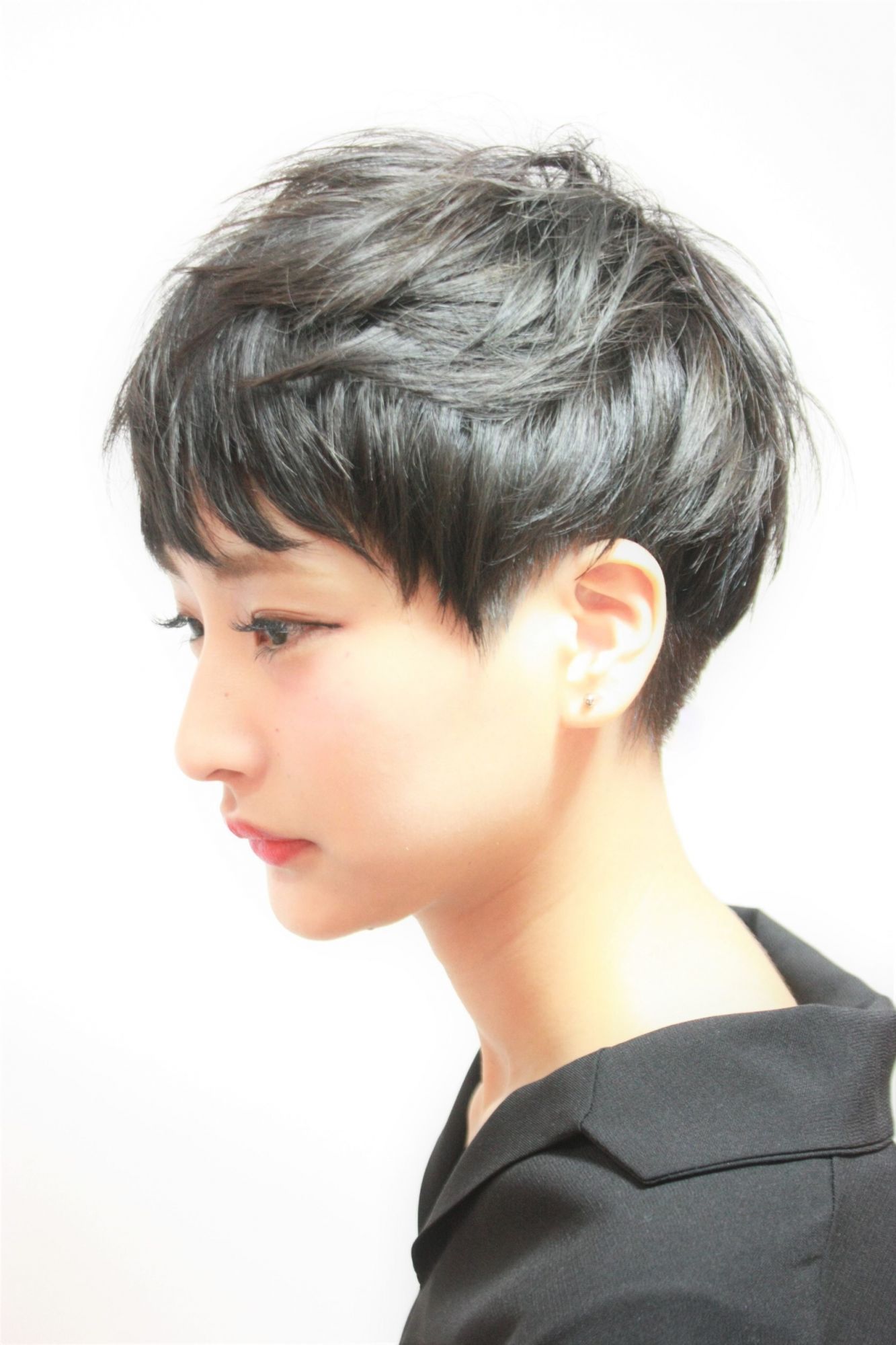 【三鷹】≪月給23万円スタート≫≪社会保険完備≫≪営業中のレッスン可能≫2年でデビュー可能！！まつエクも学ぶことが出来ます！ショートやボブが得意なサロン「HAIR DESIGN RISK（ヘアデザインリスク）」からアシスタント（美容師）の求人☆★