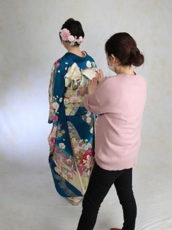 【北大路】≪社会保険完備≫≪月7,8日休み≫≪営業中レッスンOK≫プライベートを充実させられる好条件多数!地域密着型のアットホームサロン「ヘア ステージO2(ヘアステージオーツー)」からアシスタント(美容師)の求人★☆