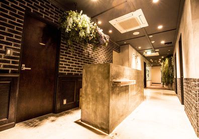 【栄】≪48〜50万円の最低保証給あり≫≪年間124日休み≫≪入客チャンスあり≫時短勤務なども相談可能なのでプライベートも充実！平均月給65万円としっかり稼げるためライフスタイルに合った働き方が可能です！「ESTREA栄（エストリアサカエ）」からスタイリスト（美容師）の求人★☆