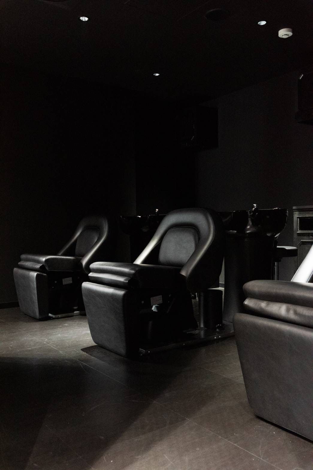 【明治神宮前】≪デザインカラー特化型サロン≫≪入客チャンス多数≫≪社会保険完備≫充実の福利厚生！高単価ハイクオリティ且集客にも強いサロン「BLOOMA 原宿店（ブルマ ハラジュクテン）」からスタイリスト（美容師）の求人☆★