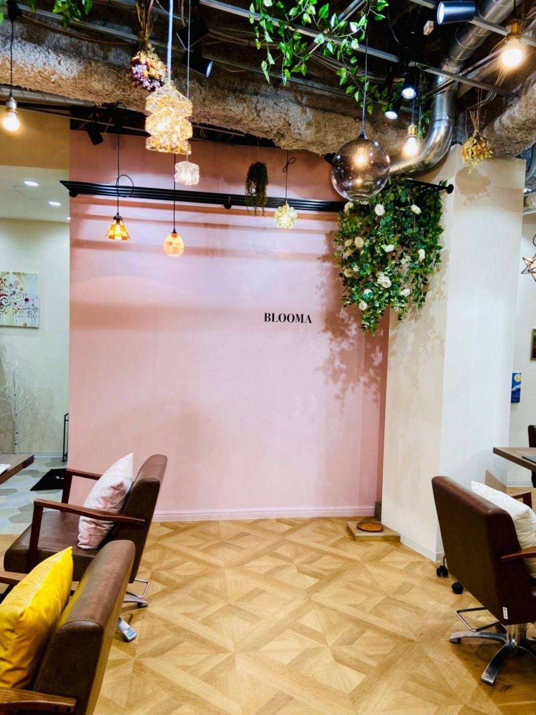 【自由ヶ丘】≪ヘッドスパ専門店≫≪研修制度あり≫≪社会保険完備≫カットは自信ないけど美容師を続けたい方のオススメ！「頭皮の健康」や「美髪作り」に寄り添ったメニューをお客様に提供！「BLOOMA（ブルマ）」からスパニスト（美容師）の求人☆★