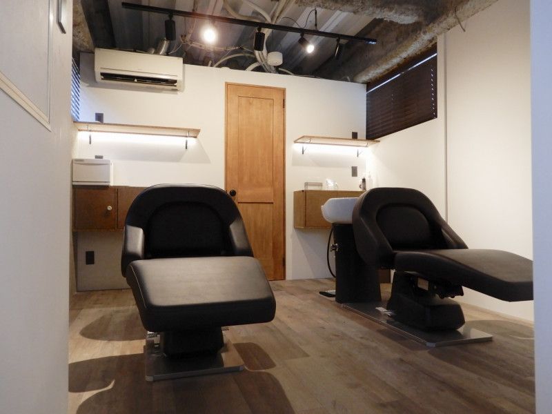 【赤坂駅】≪指名／フリー売上100％還元・完全自由出勤・集客の必要なし≫高い還元率なのでがっつり稼げる環境！ライフスタイルに合わせて働くことが可能な人気エリアにあるシェアサロン「Salon Mall 大名1号店（サロンモールダイミョウイチゴウテン）」からスタイリスト（美容師）の求人★☆