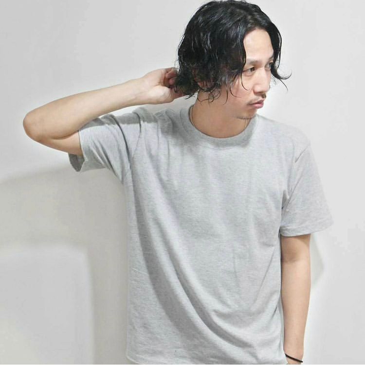 【JR難波駅】≪社会保険完備≫≪月給25万円≫≪業務委託を選択可能≫実力派メンズサロン！技術を磨き、顧客を付けて独立を目指せる体制です！「Fly Over（フライオーバー）」からスタイリスト（美容師・理容師）の求人☆★