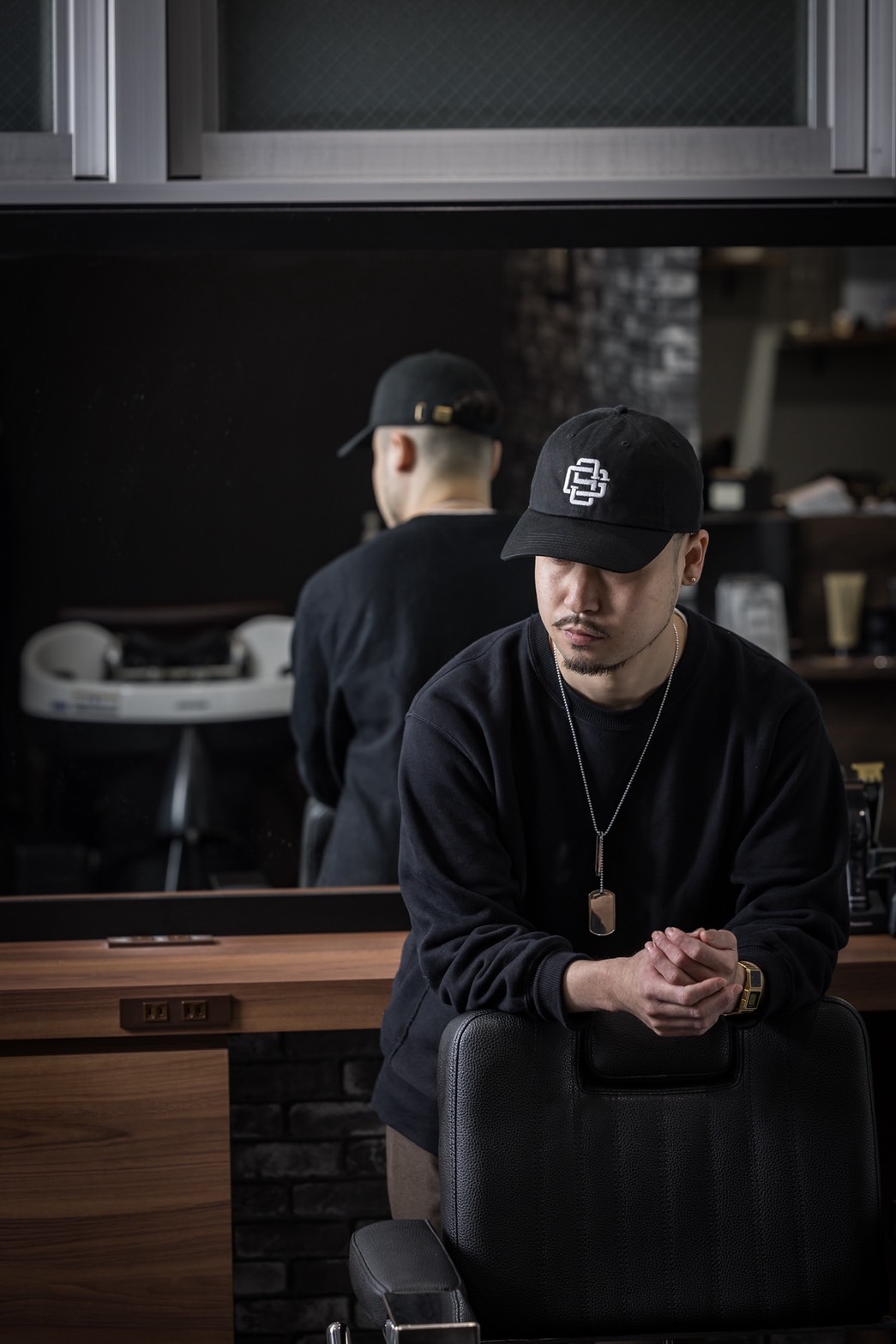 【吉塚駅】≪様々なキャリアプランあり・寮あり・社会保険完備・技術力UP≫フェードカットの第一人者を講習に招いて技術を高めていきます。フェードカットコンテスト全国1位のスタッフもグループ内に在籍。人それぞれにあった働き方を選べます！！将来の目標をサポートして輝ける環境を創るヘアサロン「THE DUKES（ザデュークス）」から理容師（理容室）の求人☆★