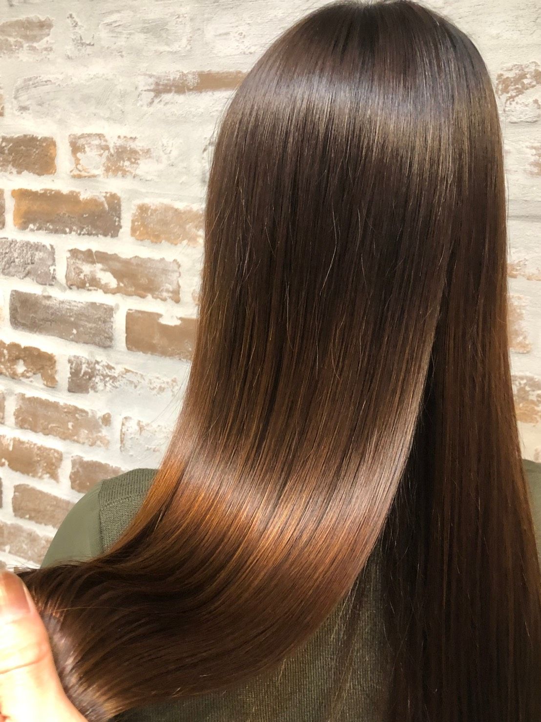 【木幡】≪18時台に退勤可能≫≪休みの数を月6,7or8日で選択可能≫≪実働8時間≫≪社会保険完備≫ライフスタイルに合わせたサロンワークが可能です！働きやすさ抜群の環境で、お仕事とプライベートとでしっかりメリハリをつけられる「HONEY BUNCH（ハニーバンチ）」からスタイリスト（美容師）の求人★☆★