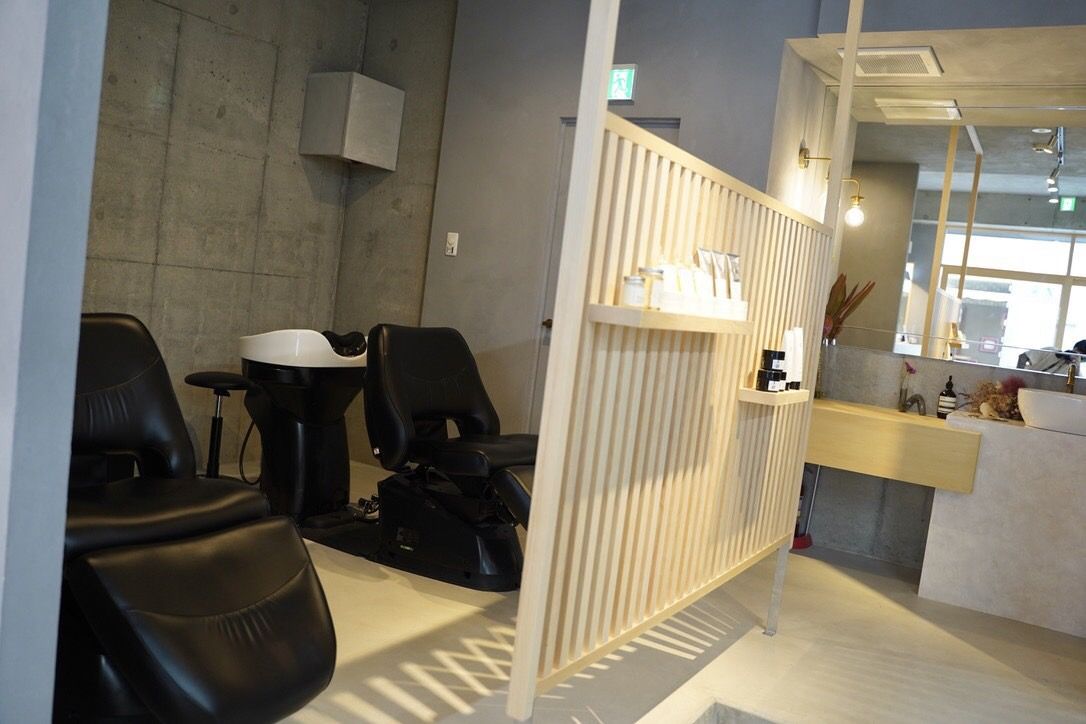 【昭和町】≪社会保険完備≫≪最低保証給23万円≫≪平均月給35万円≫≪完全マンツーマン≫頑張った分をしっかり還元してくれます！髪質ケアに注力しているサロン！「mii（ミー）」からスタイリスト（美容師）の求人☆★