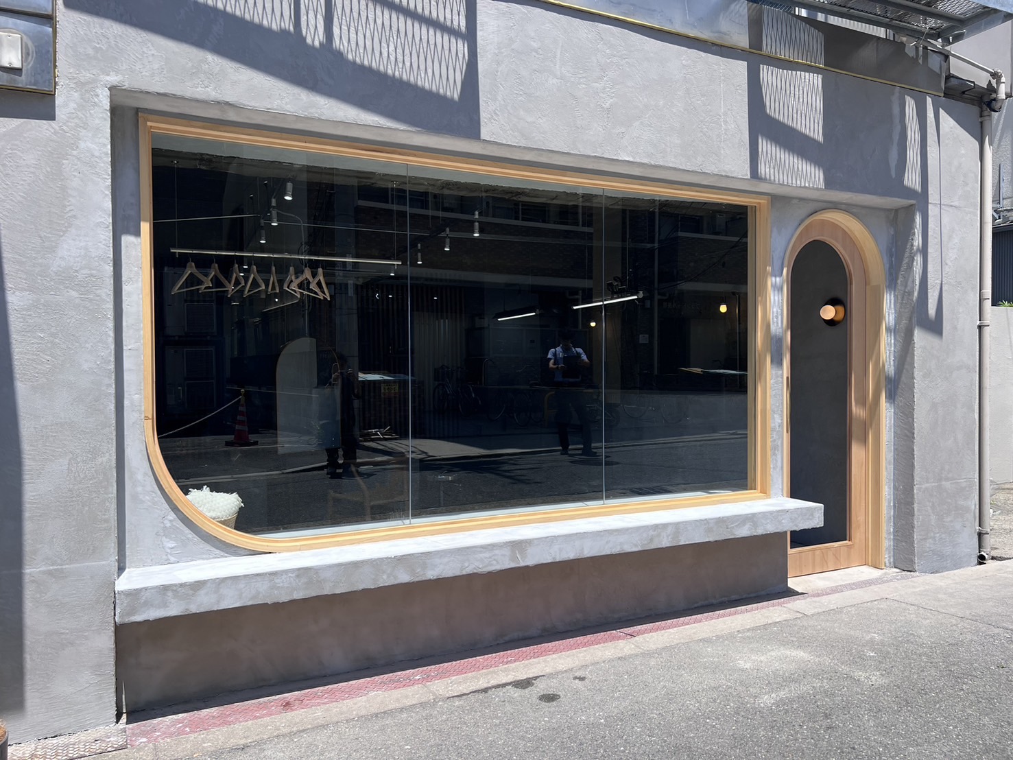 【長居】≪高単価サロン！≫≪最低保証給23万円≫≪平均月給35万円≫≪完全マンツーマン≫頑張った分をしっかり還元してくれます！髪質ケアに注力しているサロン！「eta（エタ）」からスタイリスト（美容師）の求人☆★